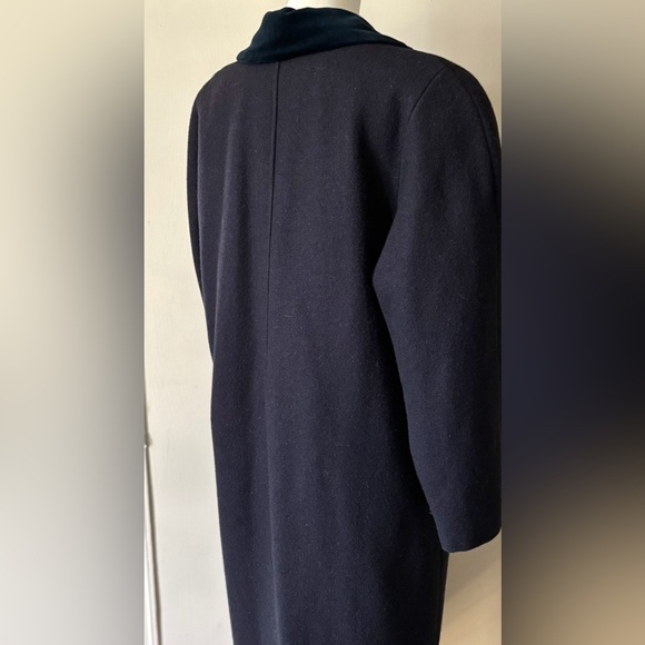Vintage Navy Wool With Velvet Accent Classic Old‎ Money Full Length Overcoat - Picture 10 of 11